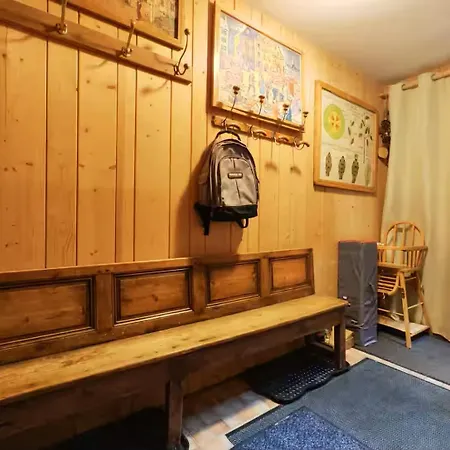 Sous Les Loges - Mountain * Lélex