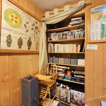 Sous Les Loges - Mountain Lélex