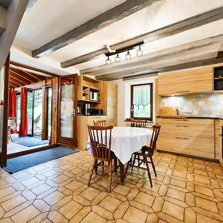 Sous Les Loges - Mountain Appartement Lélex